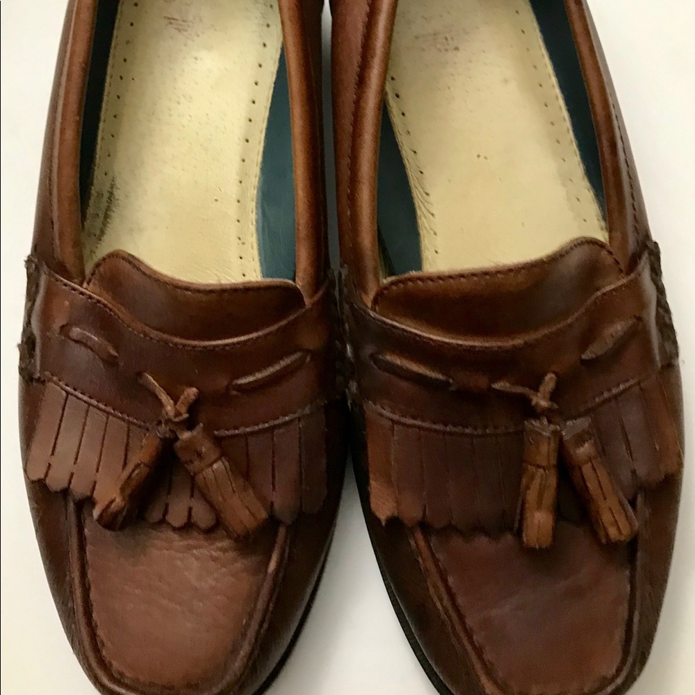 Tasseled loafers
